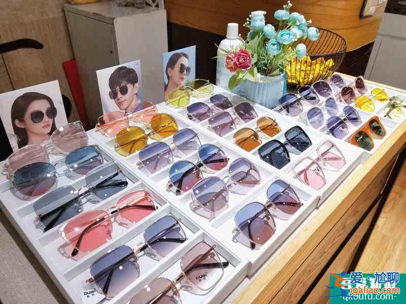 打卡潘家園網(wǎng)紅眼鏡店get明星同款? 打卡潘家園網(wǎng)紅眼鏡店get明星同款?
