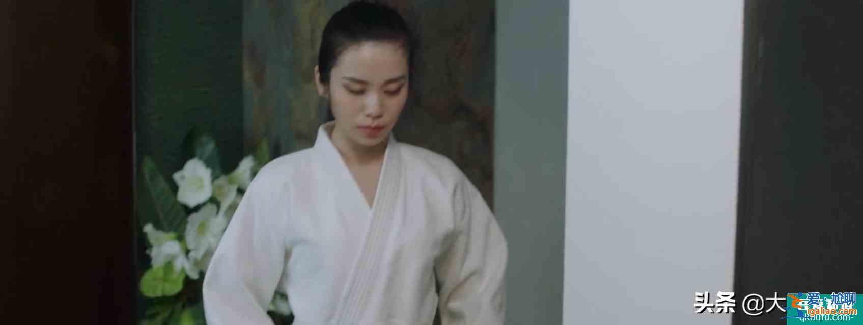 摩天大樓：高檔公寓發現一名女尸，警方發現其背后藏著很深的秘密？
