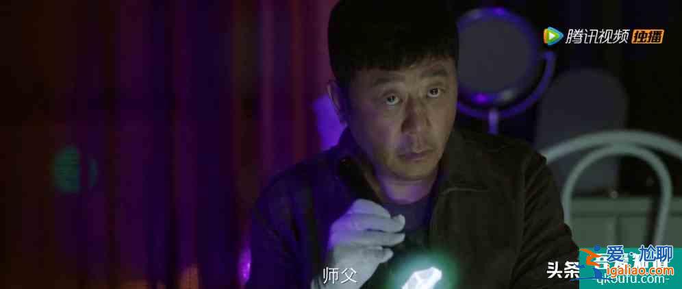 摩天大樓：高檔公寓發現一名女尸，警方發現其背后藏著很深的秘密？
