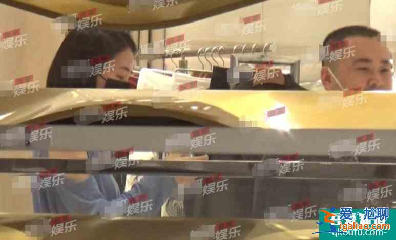 馬蘇與神秘男逛街 兩人全程溝通不斷狀態(tài)似情侶？