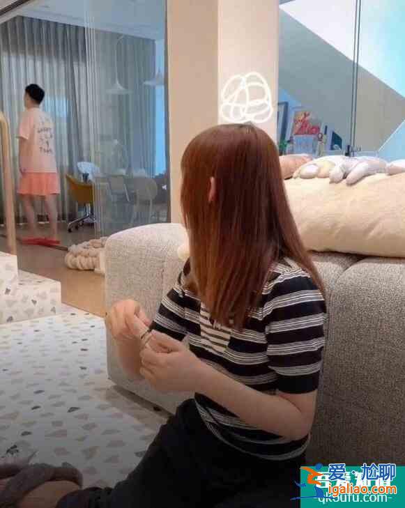 張子萱撒嬌回懟陳赫 兩人罕見同框對話逗趣搞笑？