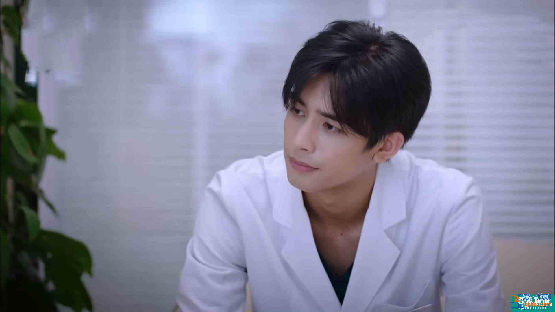 以家人之名：凌霄和齊明月，李尖尖和賀子秋，我磕這兩對cp？