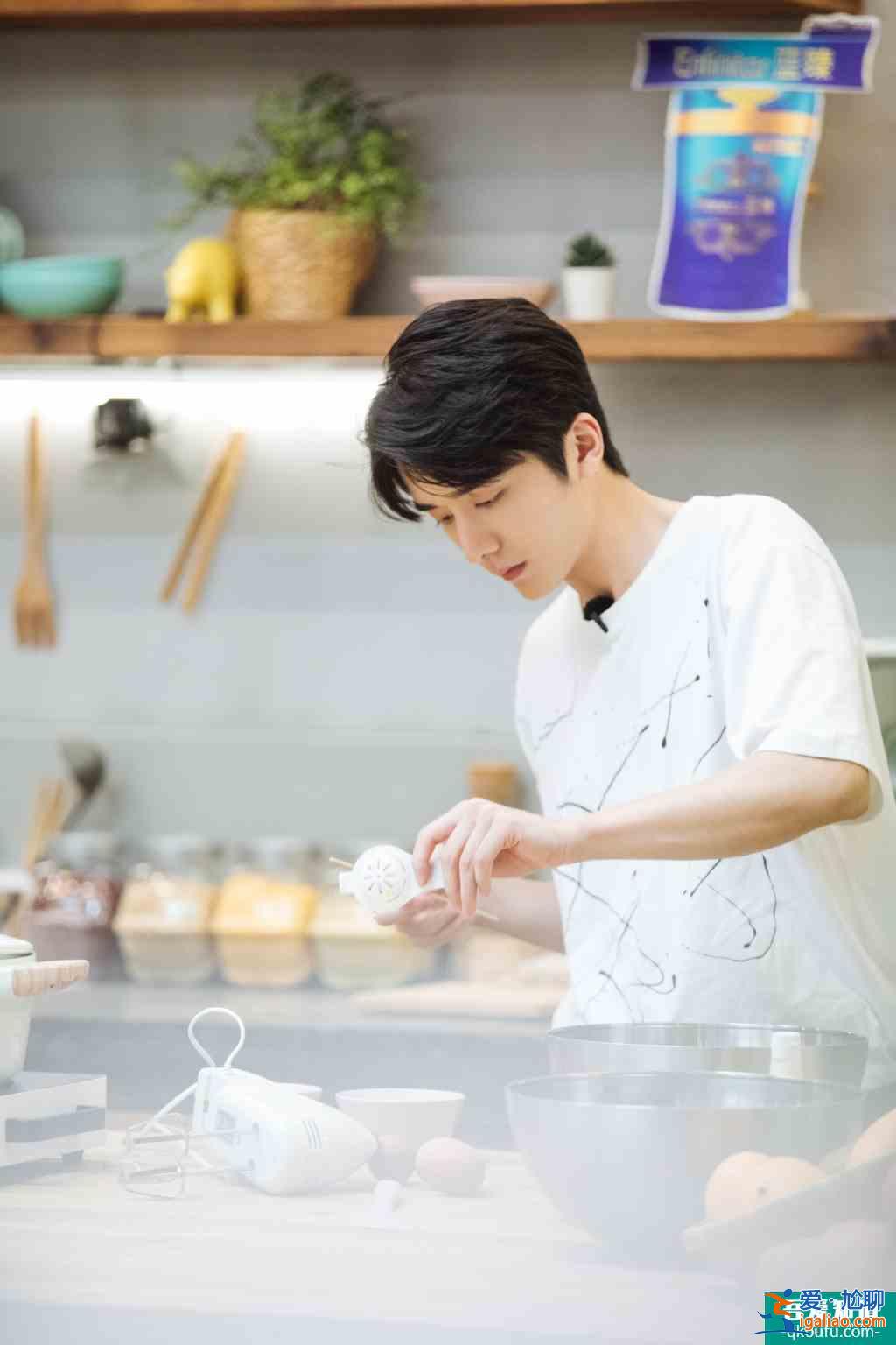 《以家人之名》凌霄子秋太反常，李尖尖投稿是要填坑了嗎？