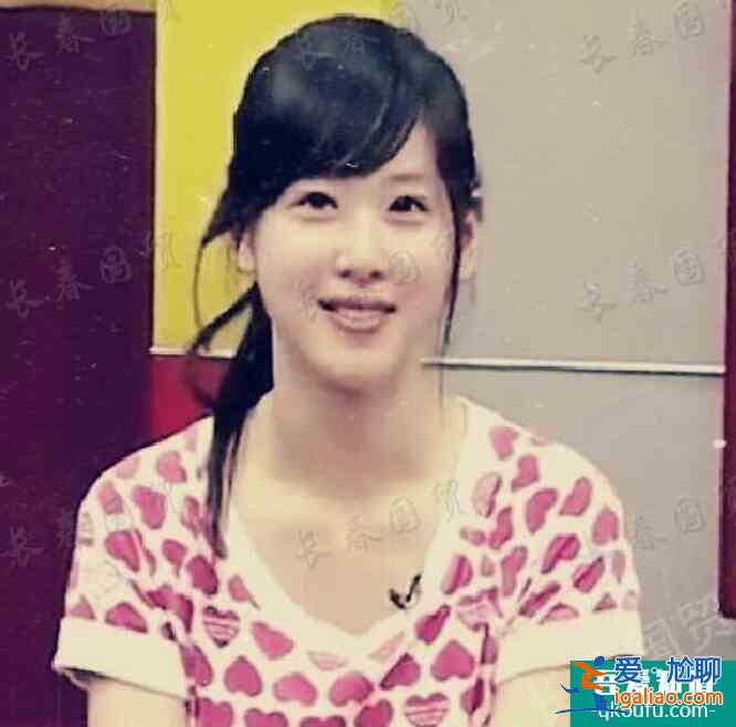 章澤天18歲時采訪照曝光 穿著樸素笑容甜美十分稚嫩？