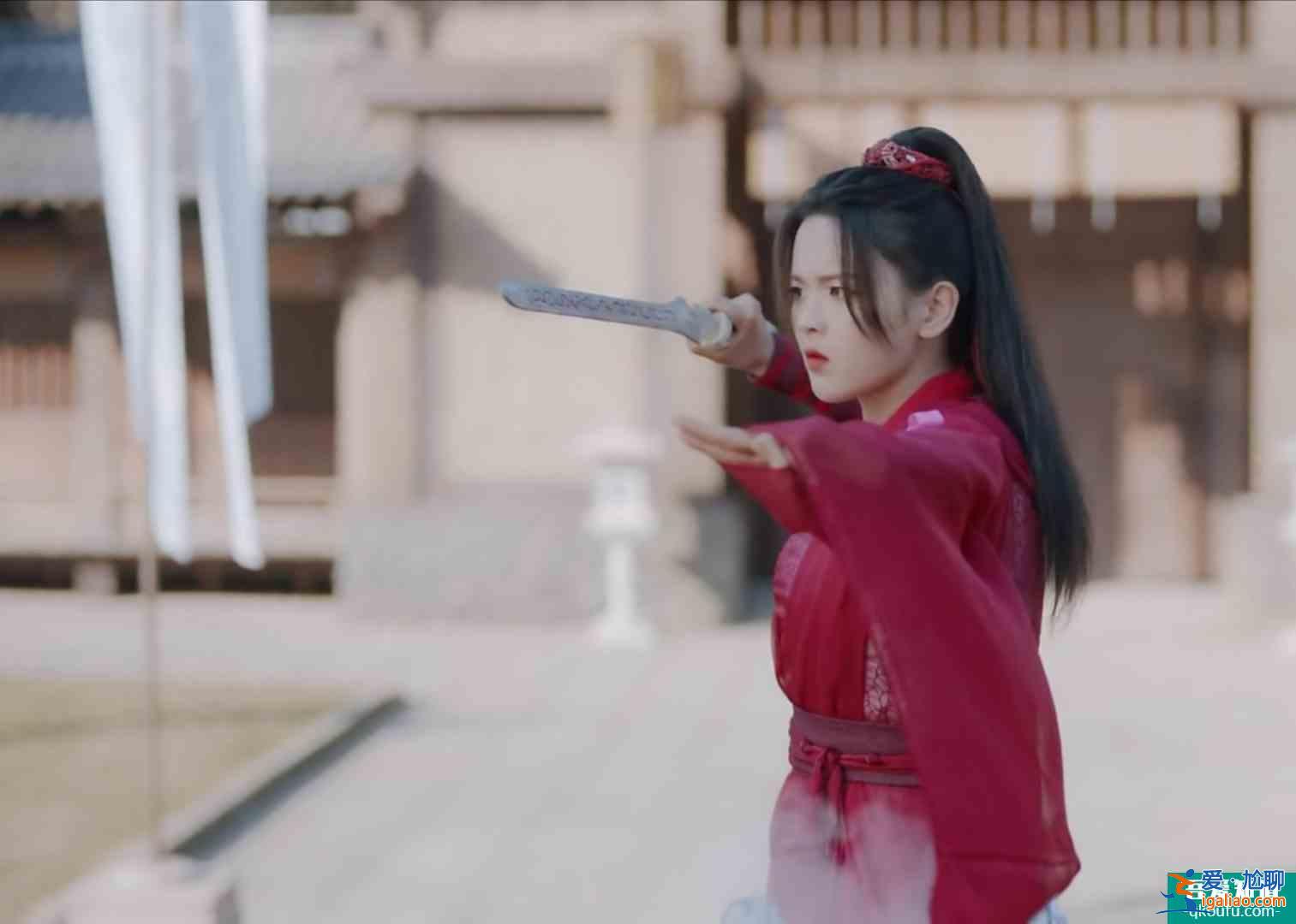 《且聽鳳鳴》:鳳舞與左青鸞的再次對決,是鳳舞贏嗎?? 《且聽鳳鳴》:鳳舞與左青鸞的再次對決,是鳳舞贏嗎??