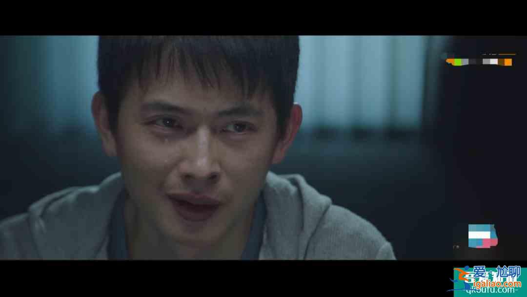 《摩天大樓》開播很帶感，楊穎卻被嘲演技尷尬，臉部僵硬嘴巴出戲？