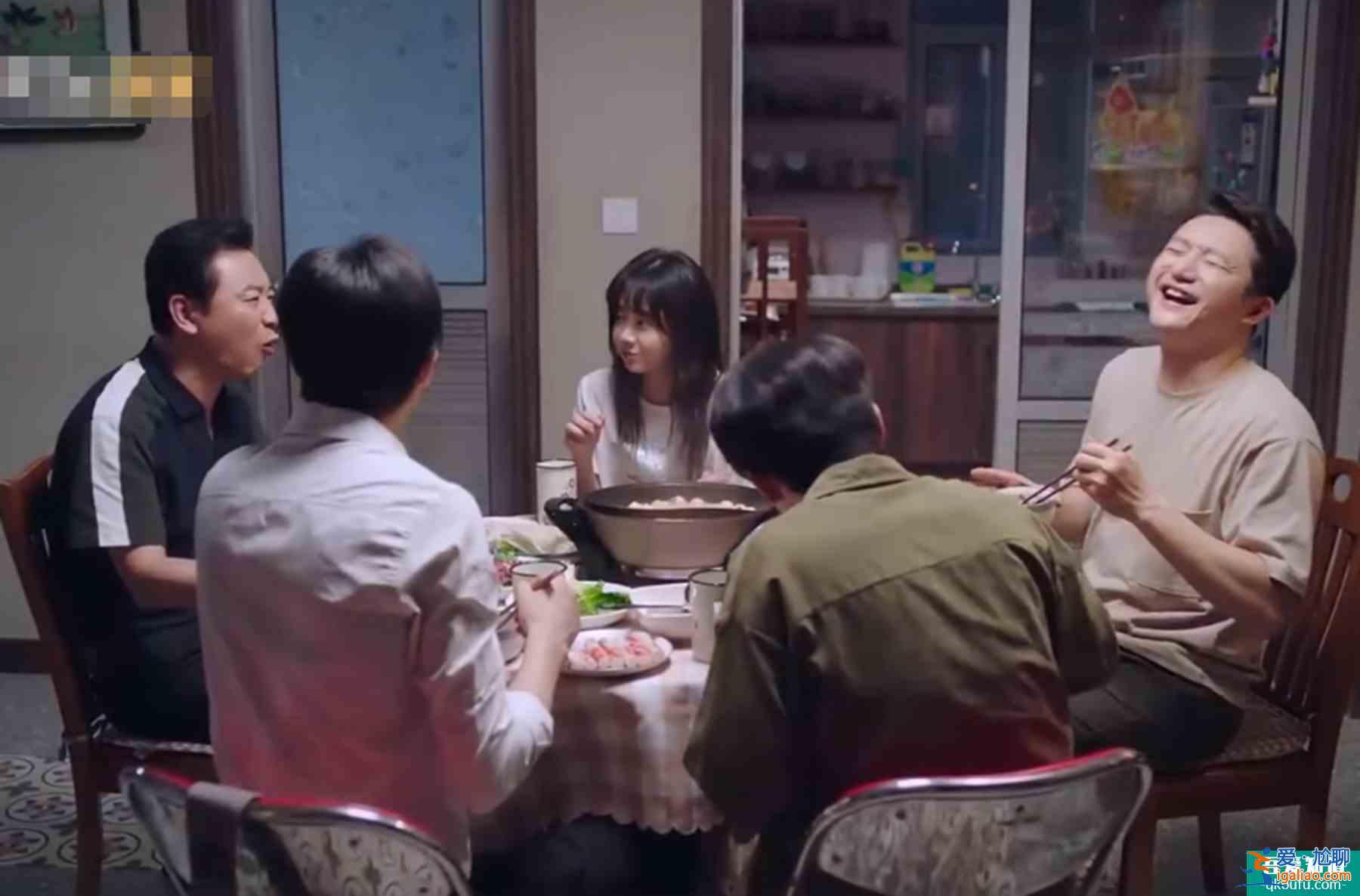 以家人之名：凌霄消失9年另有隱情？滿身都是傷，疑似吃抗抑郁藥？