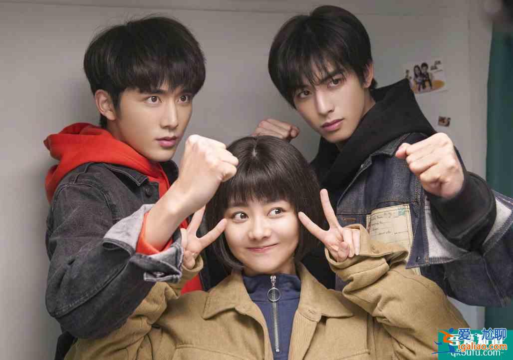 《以家人之名》撒糖了，凌霄賀子秋表白李尖尖，這下妹妹要慌了？