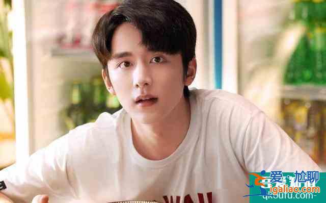 《以家人之名》：凌霄親吻公主抱，賀子秋表白，李尖尖跟男友分手？