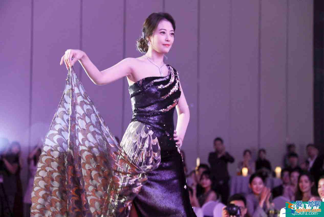 “港風(fēng)女神”周海媚驚喜客串《我好喜歡你》，凍齡美顏驚艷網(wǎng)友？