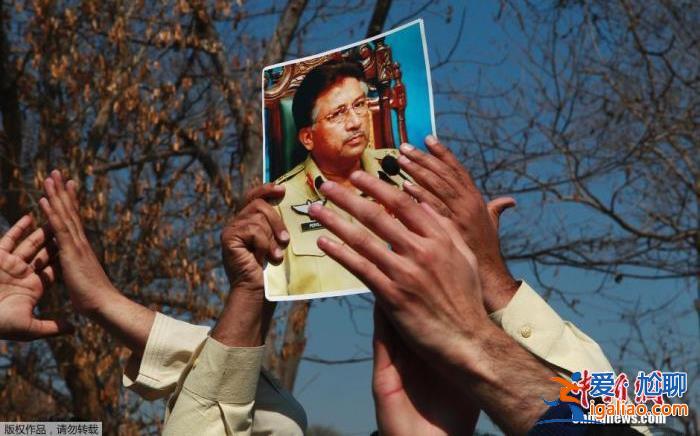 戎馬與流放 榮耀與囚禁？