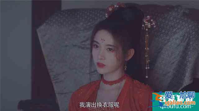 漂亮書生:大家都知道她是女生,就她一個人蒙在鼓里? 漂亮書生:大家都知道她是女生,就她一個人蒙在鼓里?