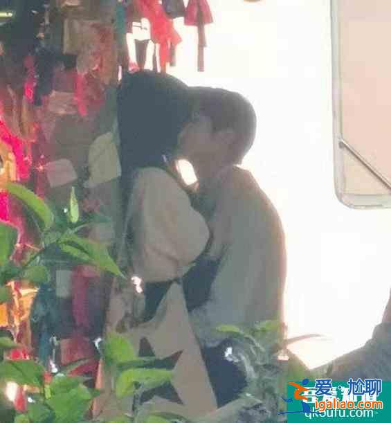 以家人之名：李尖尖官宣男朋友，凌霄吃醋，把她約出來直接樹咚？