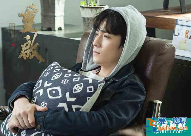 《重啟》朱一龍演憋尿，青筋暴起過于逼真，連腳趾都有演技？