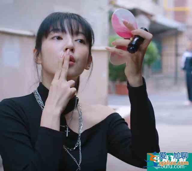 以家人之名：李尖尖另一個閨蜜出場，學習倒數第一，但身份不普通？