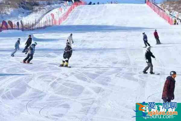 2021成都周邊哪里可以滑雪 哪里滑雪好玩？