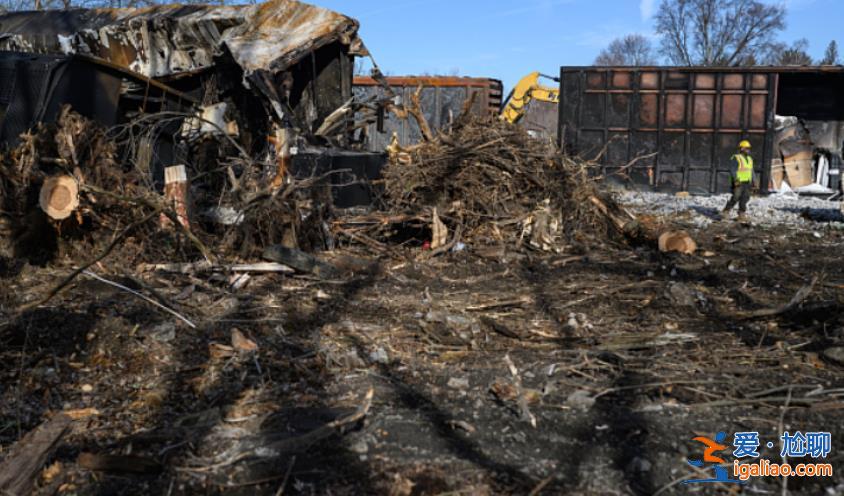 美國“毒列車”事故現場挖出近7噸受污染土壤 超400萬升污染水？