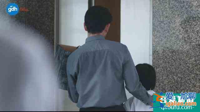 《天才槍手》出了劇版，評分更高我不服氣？