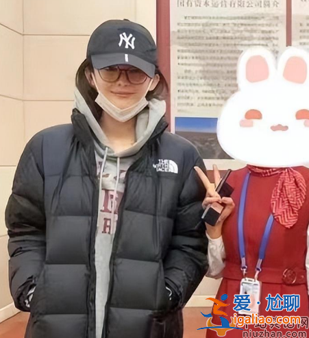 成龍與古力娜扎同框！為男女主合體拍《神話2》 爺孫戀慘遭網友嘲諷
