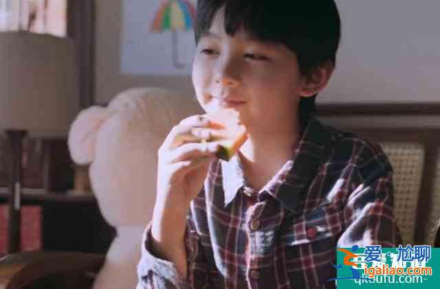 《以家人之名》看哭了，孩子長大的瞬間，都是在媽媽看不見的地方？