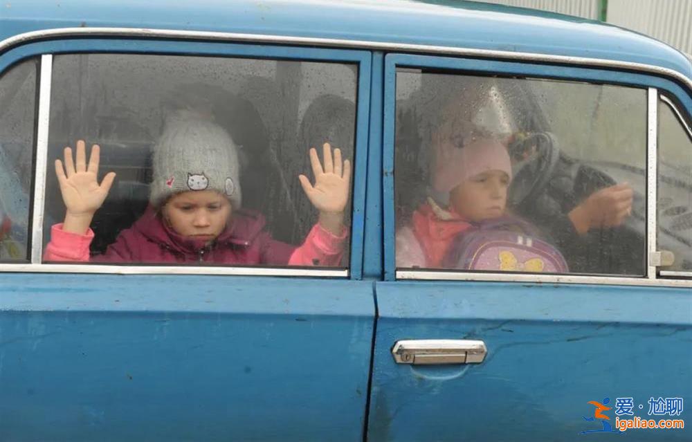 干凈、體面 沒有逃難的樣子? 干凈、體面 沒有逃難的樣子?