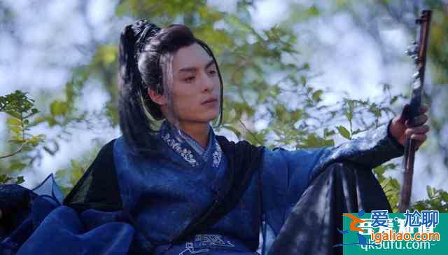 《且聽鳳鳴》男二是傻白甜？一段幾秒鐘的回憶，為劇情留下伏筆？