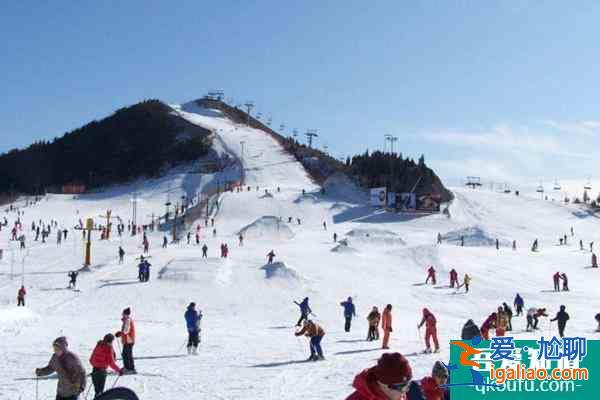 北京云佛滑雪場班車出發時間及地點價格？