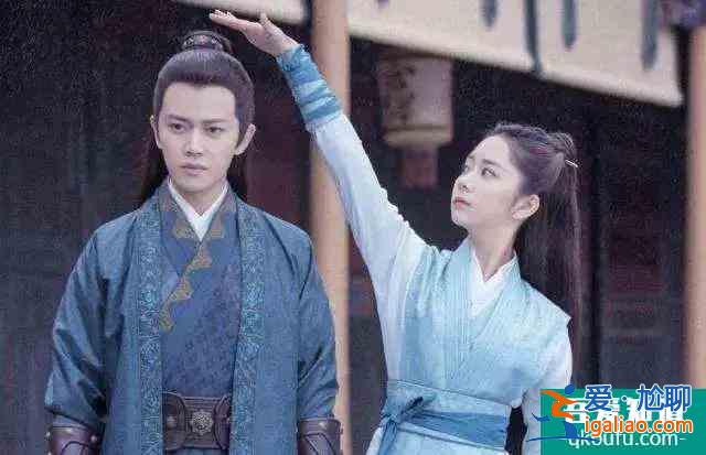 《以家人之名》憑什么熱度爆表？集齊三個爆款演員，劇情笑到噴飯？