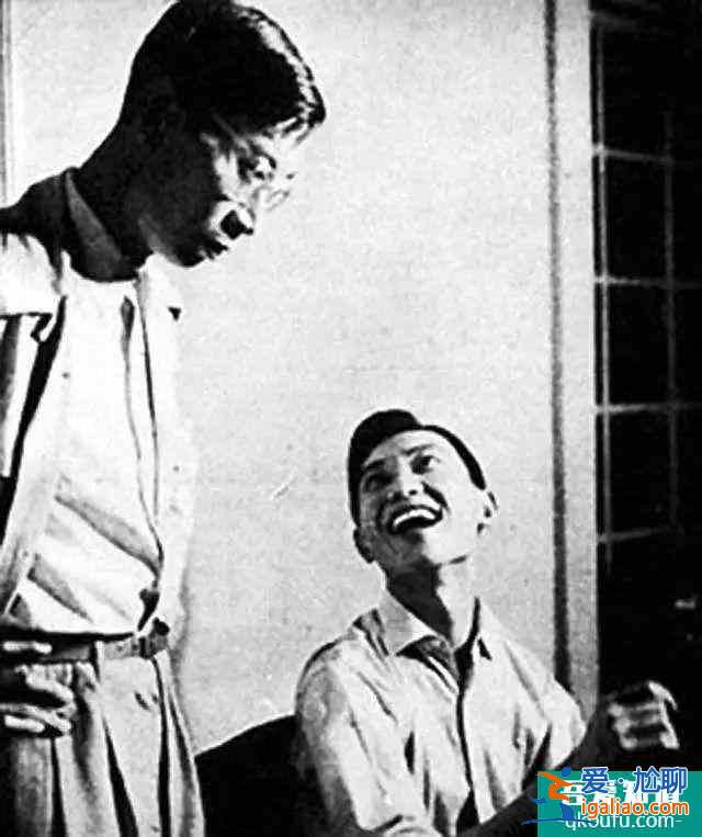 《二十不惑》依然在重復(fù)一個(gè)老話題:我們現(xiàn)在怎樣做父親? 《二十不惑》依然在重復(fù)一個(gè)老話題:我們現(xiàn)在怎樣做父親?