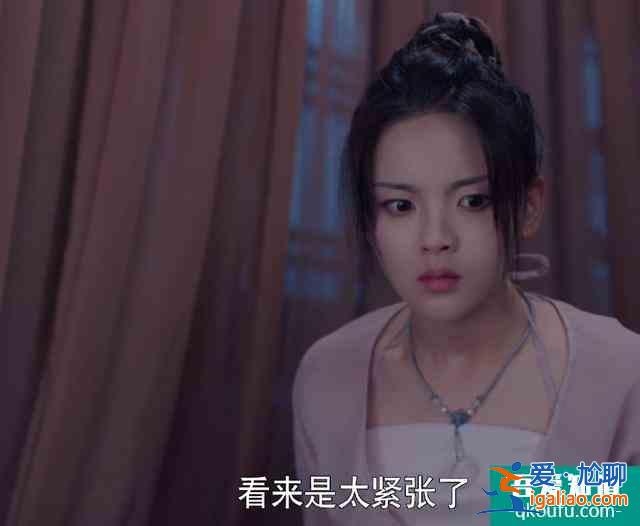 《且聽鳳鳴》：特效網游風、故事俗套，想成爆劇有點難？