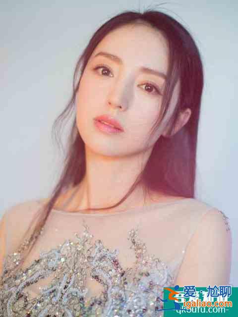 “姜小果”新劇未播先火，卻只是個女三號，當看到女一女二：值了？