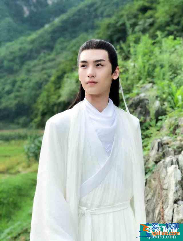 《重啟》張起靈粉絲暴漲到500萬，被批數據太假，演技太差被群嘲？