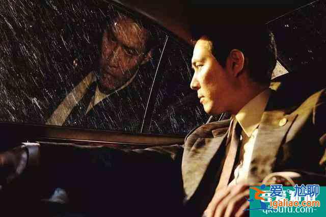 晚了十年的韓國電影《新世界》，比《無間道》到底好看在哪里？？