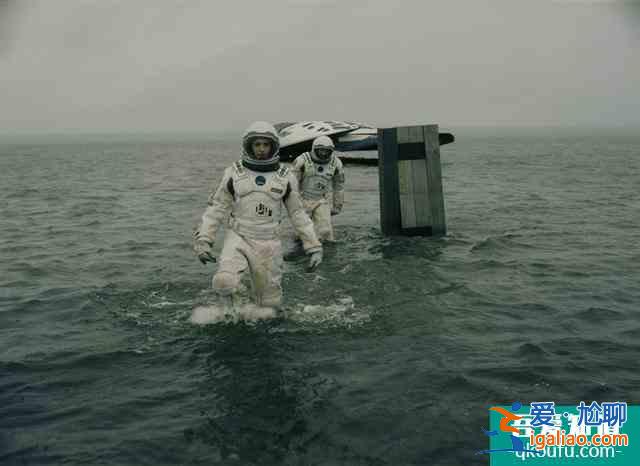 宇宙奇觀！諾蘭《星際穿越》曝“太空羈旅”預告？
