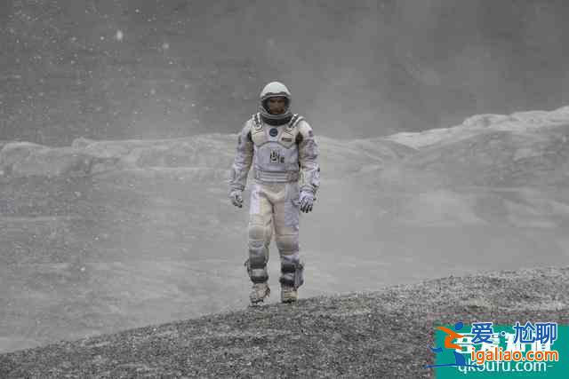 《星際穿越》：諾蘭對一部46年前科幻電影的“回答”？