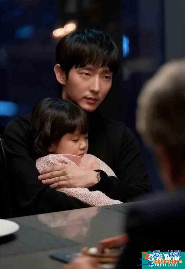 豆瓣9.0高分懸疑劇《邪惡之花》，結婚14年的老公是BT殺人犯？