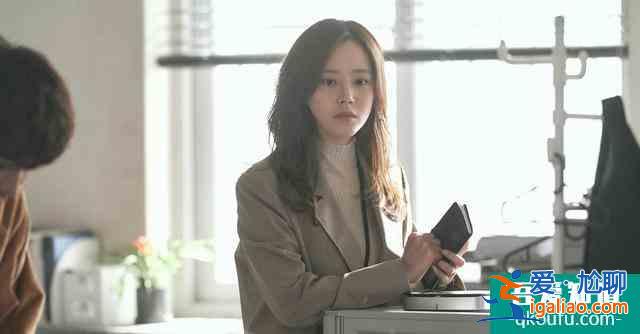 《邪惡之花》首播，李準基文彩元主演，優質懸疑劇，一集多反轉？