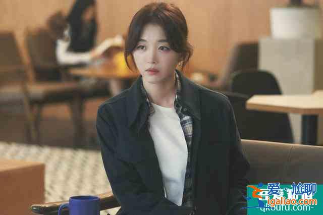 《邪惡之花》首播，李準基文彩元主演，優質懸疑劇，一集多反轉？