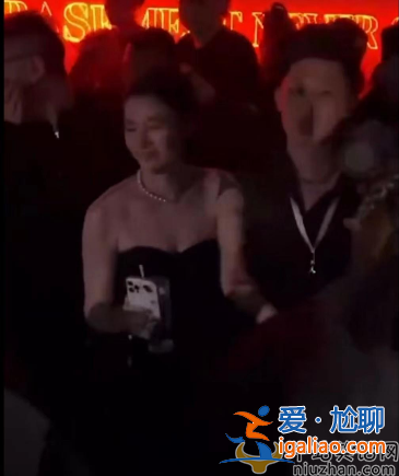 王嘉爾出什么事了現身派對行為惹爭議 王嘉爾為什么在國外那么火