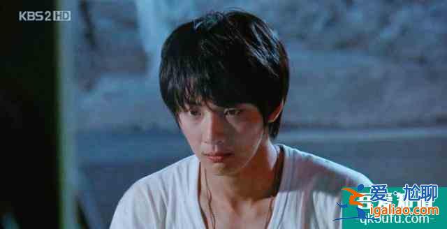 韓劇對(duì)平行時(shí)空上癮了，“小孫藝珍”主演新劇，女主2集就領(lǐng)便當(dāng)？
