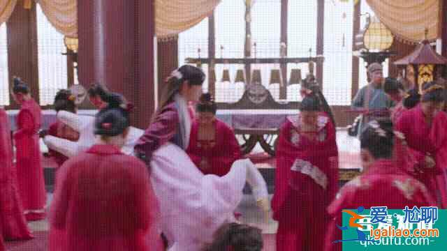 《縈縈夙語亦難求》：自戀少爺追腹黑侍女，反轉不斷，爆笑不止？