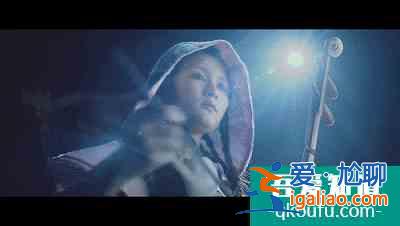 《縈縈夙語亦難求》：自戀少爺追腹黑侍女，反轉不斷，爆笑不止？