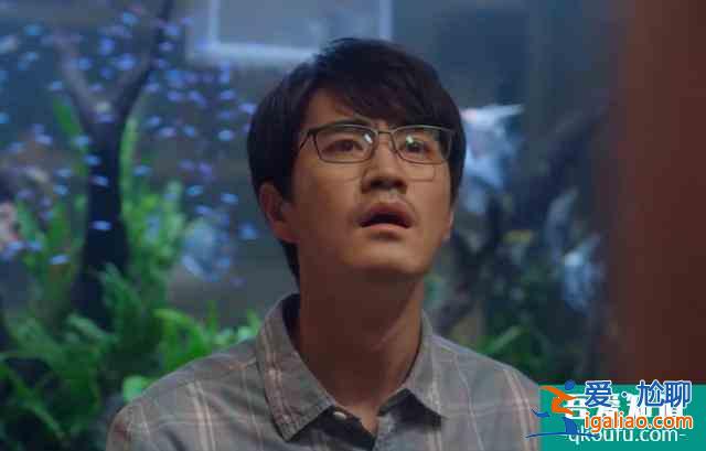《三十而已》好男人出現(xiàn)，王自健拯救王漫妮，顧佳遇上帥氣咖啡師？