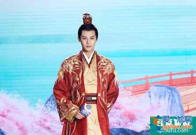 芒果臺(tái)新劇《離人心上》殺青，鄭業(yè)成出演男主角，我卻更關(guān)注女一？