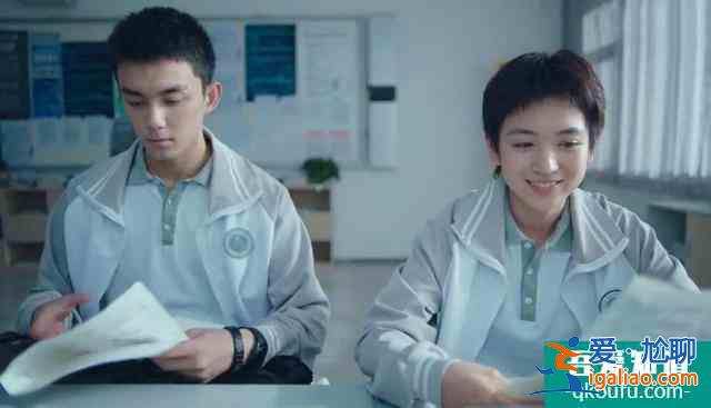鹿晗吳磊主演新劇《穿越火線》豆瓣評分出爐，這個分數高了低了？？