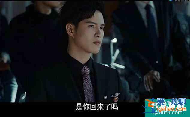 《抬頭有星光》官宣定檔，男女主角顏值高，劇情上頭，不追不行？