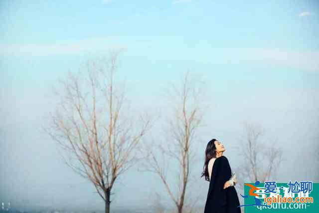 《三十而已》“買包”上熱搜：我看到了成年人最殘酷的社交真相？
