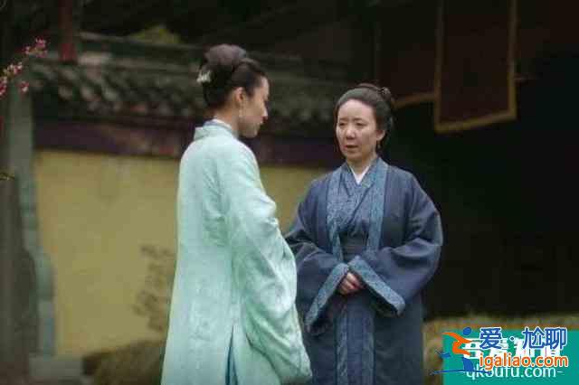 《三十而已》中的陳女士和王太太，看似不起眼的配角，來頭都不小？