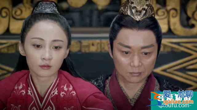 《劍王朝》首播！李現造型似傻小子，劇情節奏快，弊端太明顯？