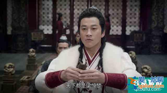 《劍王朝》首播！李現造型似傻小子，劇情節奏快，弊端太明顯？